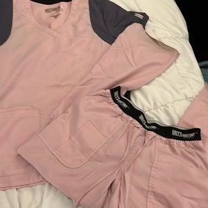 grey anatomy scrubs